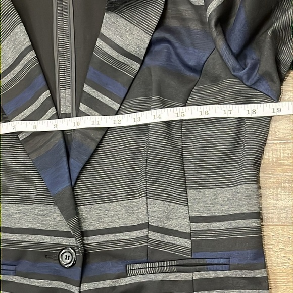 Soho Apparel Striped Stretch Jacket Fitted Blazer Sz M Office Workwear Career - Picture 8 of 13